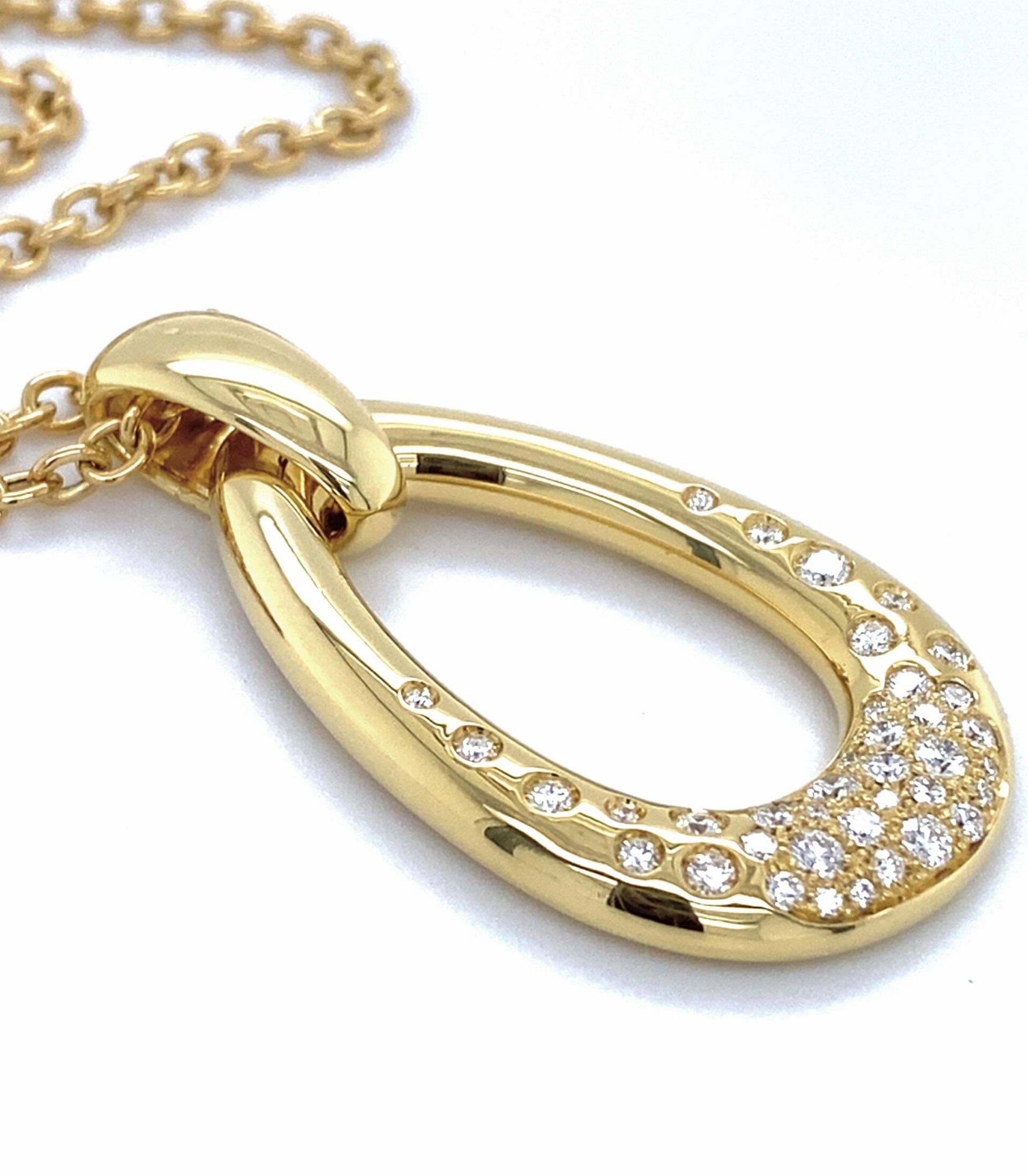 Hanger "Big drop" 18K geelgoud 0.91crt