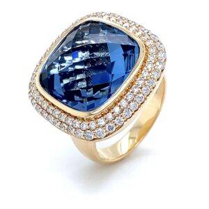 By Pigalle Pillow ring 14k goud met diamant 1.09crt VS W en London Blue topaas